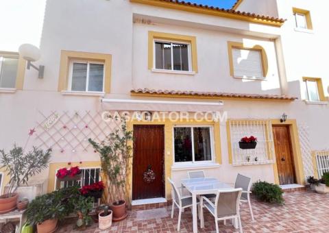 Townhouse with 2 bedrooms and 2 bathrooms in Orihuela, Alicante