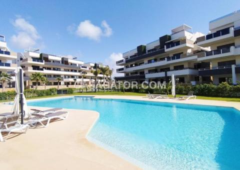 Apartment with 2 bedrooms and 2 bathrooms in Orihuela Costa, Alicante