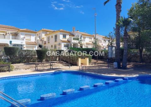 Townhouse with 3 bedrooms and 2 bathrooms in Orihuela Costa, Alicante