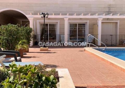 Apartment with 1 bedrooms and 1 bathrooms in Algorfa, Alicante