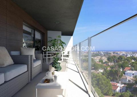 Apartment with 2 bedrooms and 2 bathrooms in Dehesa de Campoamor, Alicante